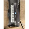 Image 5 : M-Audio Axiom 61-Key Semi-Weighted USB MIDI Controller with Box