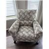 Image 2 : Reclining Arm Chair
