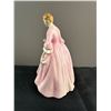 Image 2 : Royal Doulton Figurine 'A Hostess of Williamsburg'