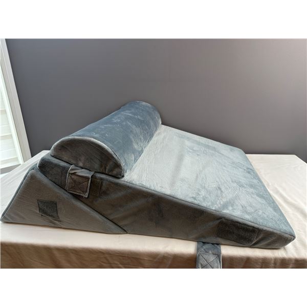 Orthopaedic Pillow