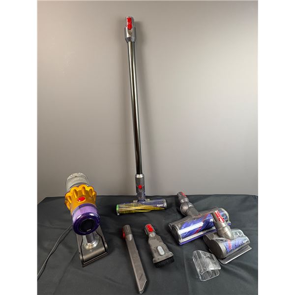 Dyson Vacuum Lot