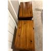 Image 4 : Pair of Wooden Night Stands