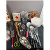 Image 2 : Kitchen Lot