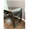 Image 6 : Office Chair and Desk