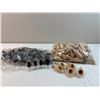 Image 1 : Bulk Wooden Scoops and Polish Containers