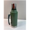 Image 2 : Stanley 2 Quart Vacuum Bottle
