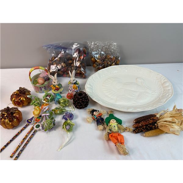 Varied Holiday Decor Lot