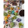 Image 4 : Varied Holiday Decor Lot