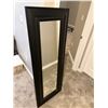 Image 1 : Hanging Wall Mirror
