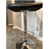 Image 4 : Barstools