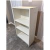 Image 2 : White Bookshelf