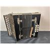 Image 6 : Vintage Accordion