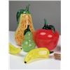 Image 2 : 7pc Art Glass Fruit Figurines