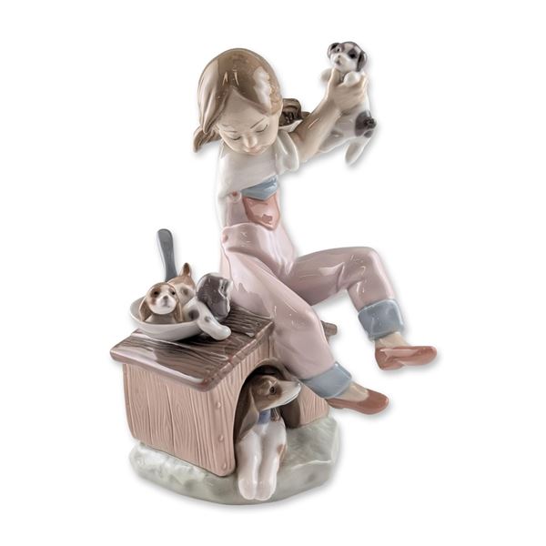 Lladro Pick of Litter Porcelain Figurine