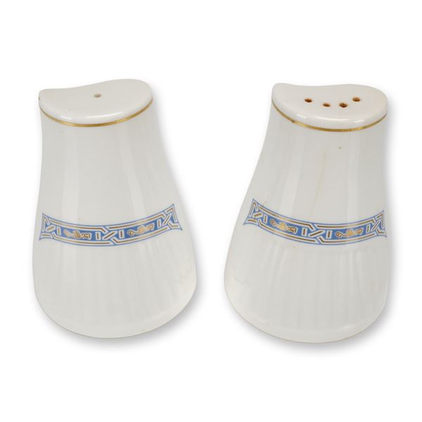 2pc Wedgwood Hotelware Insignia Pattern Salt and Pepper Shakers
