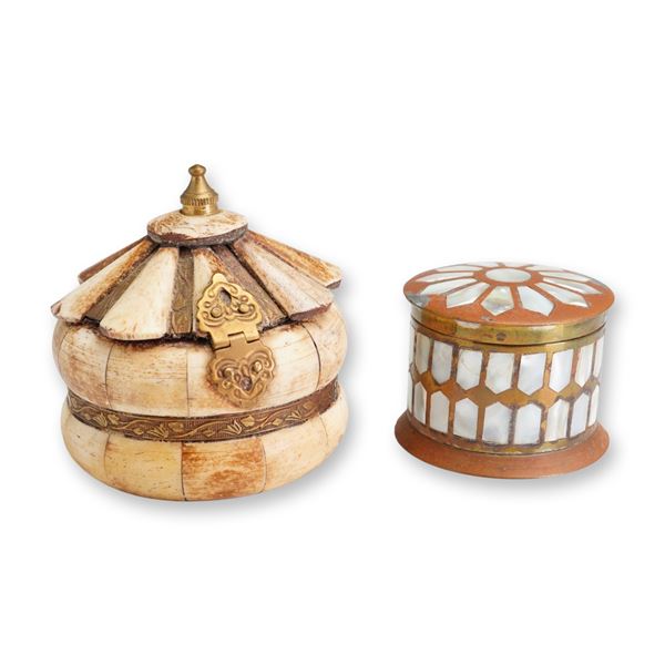 2pc Bone and Mother-of-Pearl Inlaid Trinket Boxes
