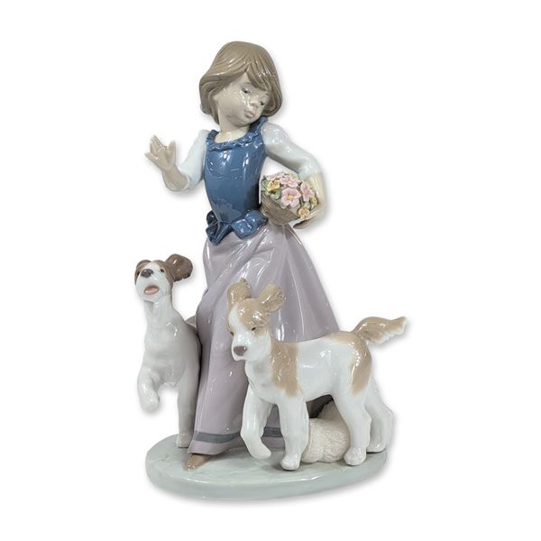 Lladro Out For A Romp Porcelain Figurine 5761