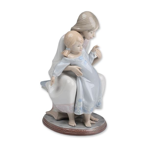Lladro Porcelain Figurine, Tenderness 01001527