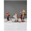 Image 4 : 3pc Goebel Hummel Porcelain Figurines, Candlelight Christmas, Skier & Latest News