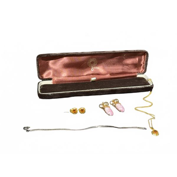 Gordon Jewellery Set With Earrings, Necklace and Bracelet