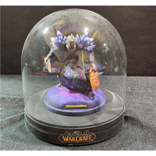 World of Warcraft FigurePrints Moonstalker Figure in Dome