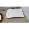 Image 5 : Crate and Barrel Four-Piece Sushi Set, Serving Bowls, Platters