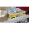 Image 3 : 4 Vintage AMT Kenworth W-925 and Roadrunner Logging Trailer Model Kits
