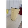 Image 2 : Vintage Metal Laundry Hamper with Lid and Handles 24”×16”×9”