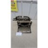 Image 1 : Underwood Standard Typewriter, Black and Gold, with QWERTY Keyboard and Platen