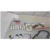Image 3 : Aurora AFX Ultra 5 Grand Défi Slotless Race Track Set, 2 Cars, Controllers