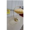 Image 5 : Mid-Century Modern Brass Table Lamp with Ribbed Fiberglass Shade and Power Cord