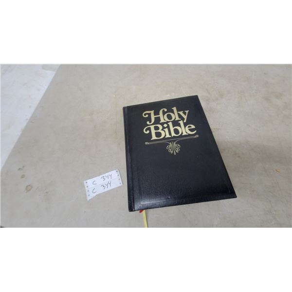Holy Bible King James Version Family Heritage Generations Edition by World