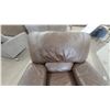 Image 3 : Brown Leather / Leather-Style Recliner Chair with Side Handle