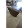 Image 7 : Brown Leather / Leather-Style Recliner Chair with Side Handle