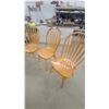 Image 3 : Set of 4 Windsor-Style Dining Chairs