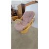 Image 1 : Rattan Swivel Chair with Mauve Cushion