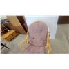 Image 4 : Rattan Swivel Chair with Mauve Cushion