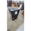Image 4 : Arctic King AC35ESKCR1RCM Chest Freezer, Free-Standing Installation Only 33”×21.6”×18.6”