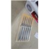 Image 5 : Grill Mate BBQ Cleaning Brush and Scraper and 6-Piece Steak Knives