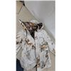 Image 4 : Yukon Gear White Camo Hunting Jacket and Pants Set, Reversible Brown Camo Lining