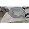 Image 5 : Vintage Galvanized Wash Tub and Golf Club Push Cart