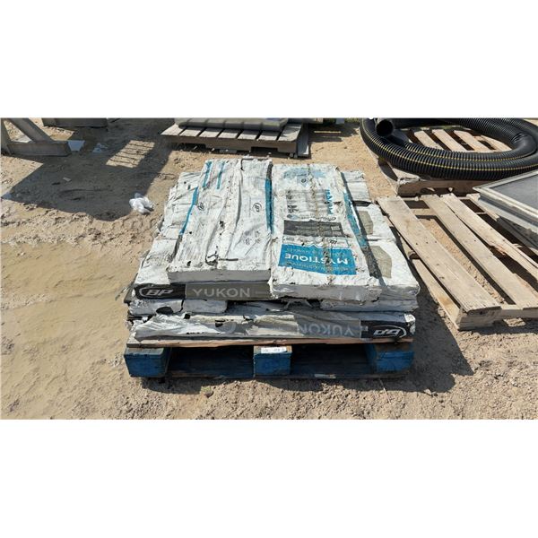 Pallet Lot, 11 Bundles Mixed Shingles