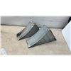 Image 2 : Vintage Lever Chain Hoist Come-Along With Chain and Hooks and Pair of Galvanized Wheel Chocks