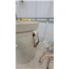 Image 2 : Medalta Pottery 10 Imperial Crock with Lid and Wire Bail Handle