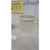 Image 4 : Red Wing Union Stoneware Co. 3 Gallon Crock and Small Crock