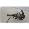 Image 2 : Black and Decker 7” Angle Grinder, 120V, 13 Amps, 5000 RPM, with Side Handle and Guard
