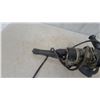 Image 5 : Black and Decker 7” Angle Grinder, 120V, 13 Amps, 5000 RPM, with Side Handle and Guard