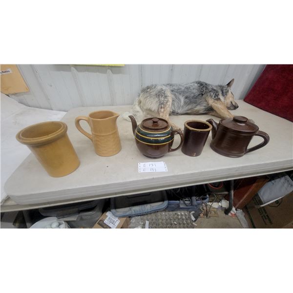 Stoneware Pottery Lot: Brown and Yellow Striped Teapot, 2 Brown Mugs, 2 Yellow Pitchers