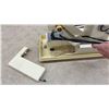 Image 8 : Kenmore Ultra-Stitch 12 Sewing Machine With Foot Pedal and Carrying Case