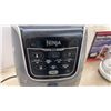 Image 5 : Ninja Max Air Fryer and Proctor Silex 2-Speed Pulse Food Processor with 6-Cup Bowl